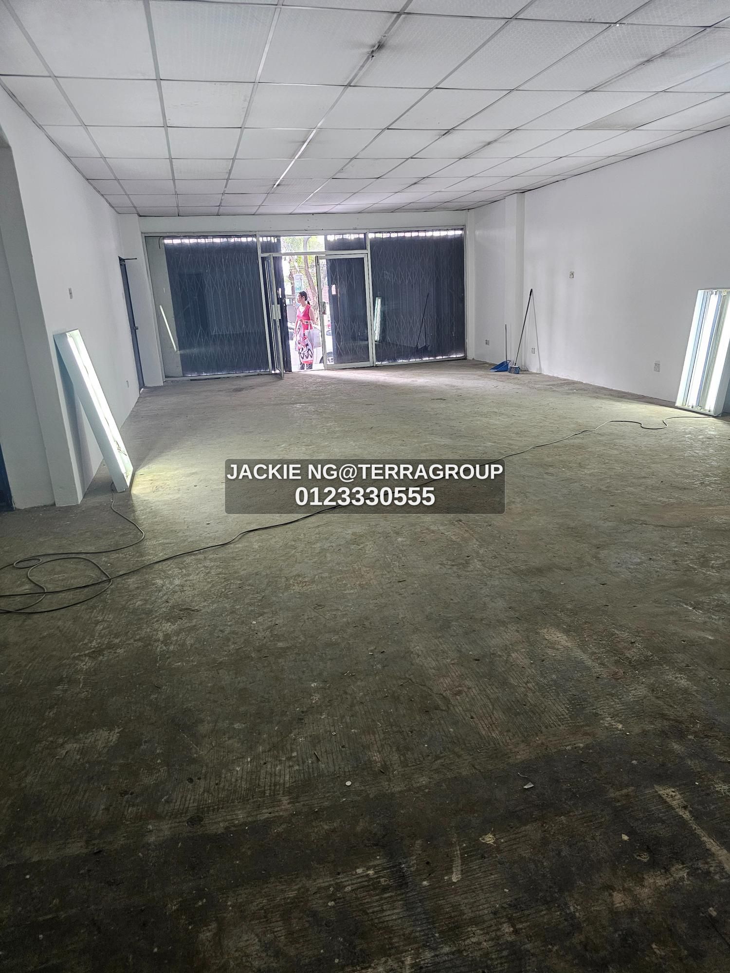 Prime End Lot image 3