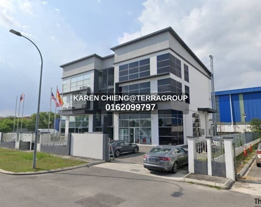 Shah alam 3 Storey Semi D factory Bu 6ksft SALE