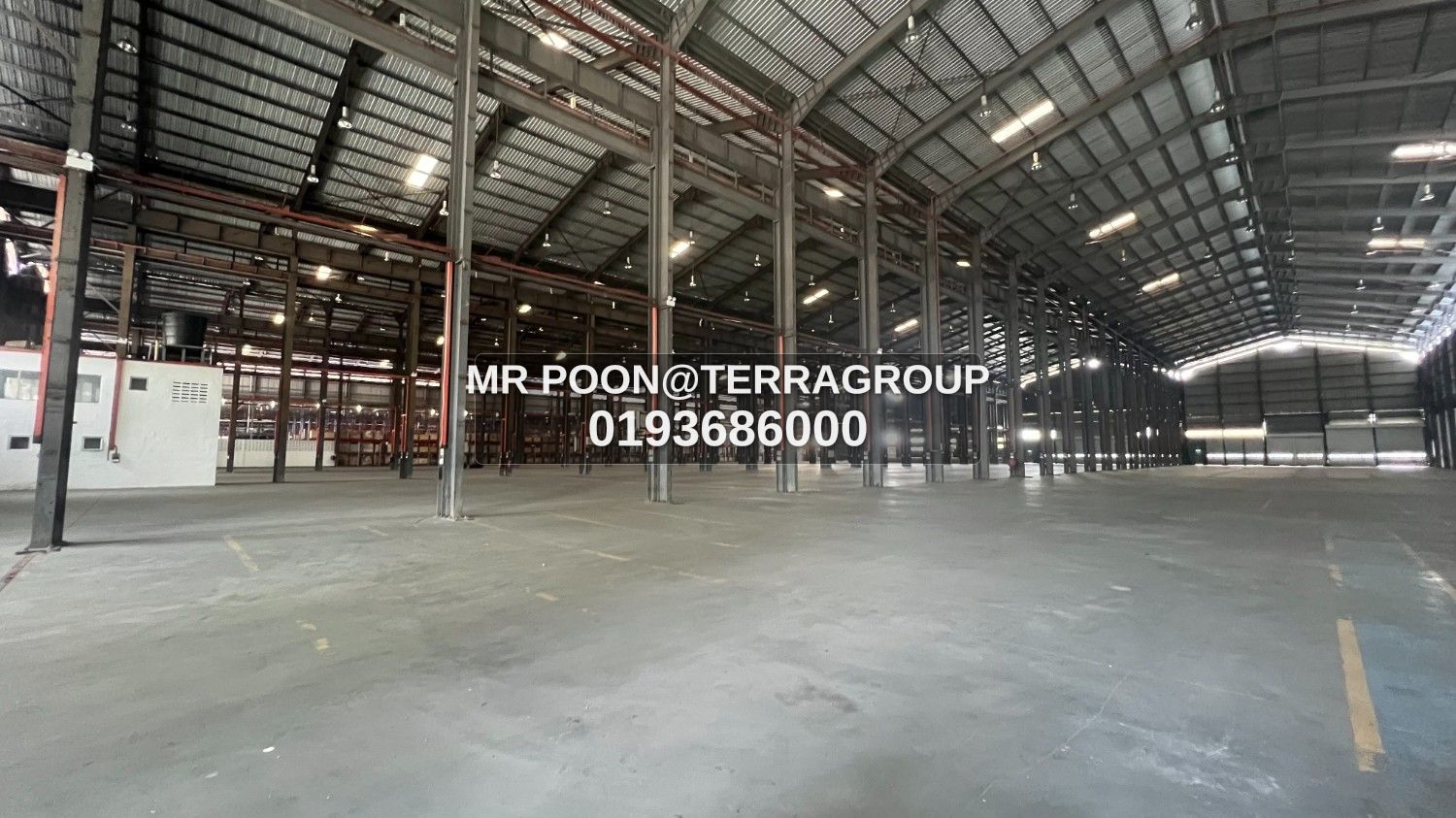 Shah Alam @ Seksyen 33 warehouse with loading bay image 2