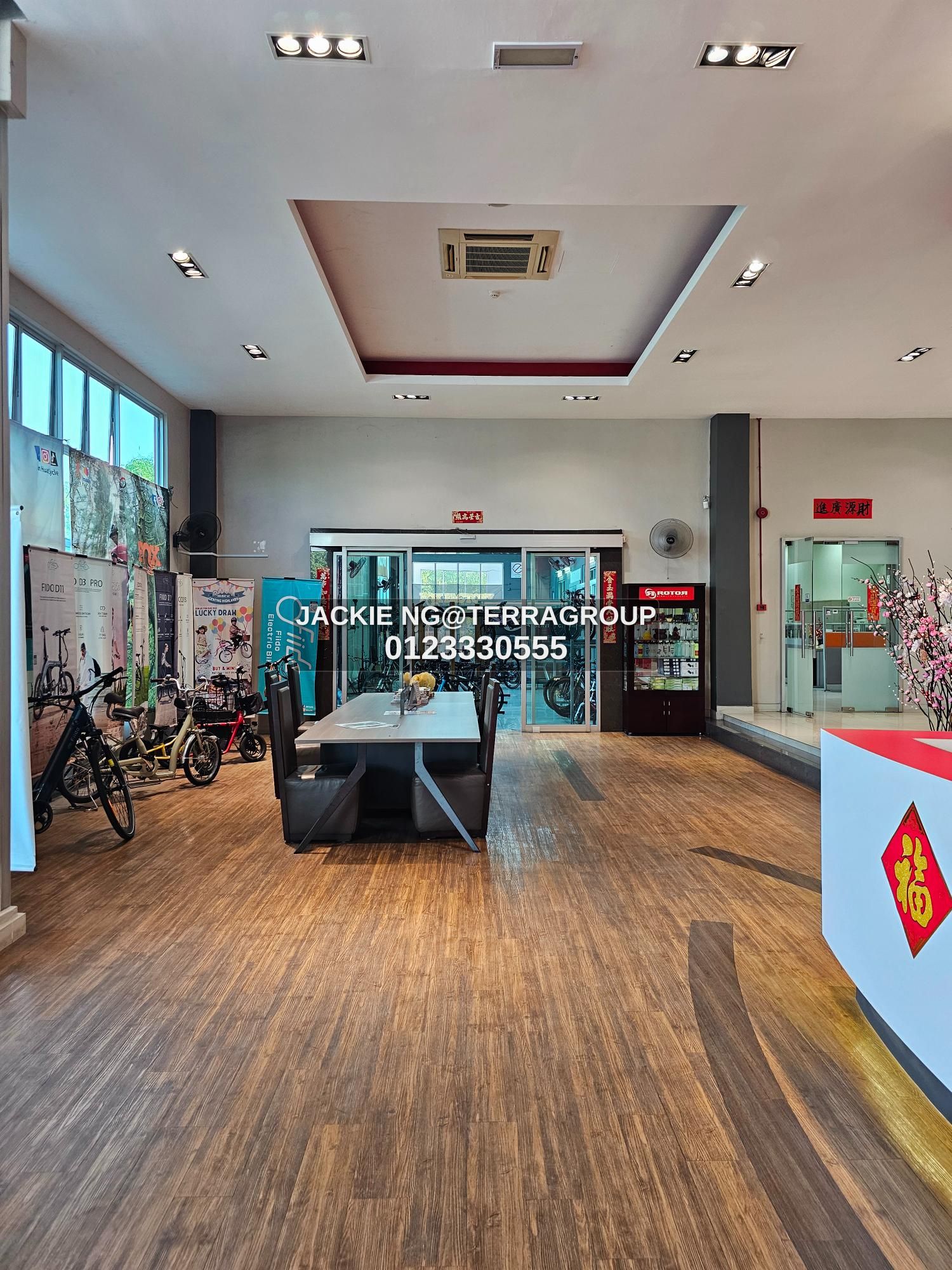 high Ceiling Warehouse & Office image 2