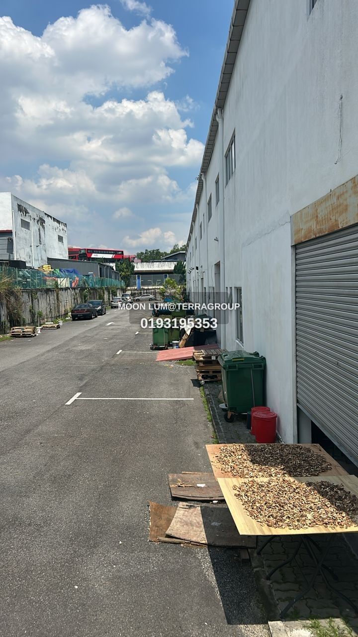 Jalan Com Industrial park 2 cheras kajang semenyih image 2