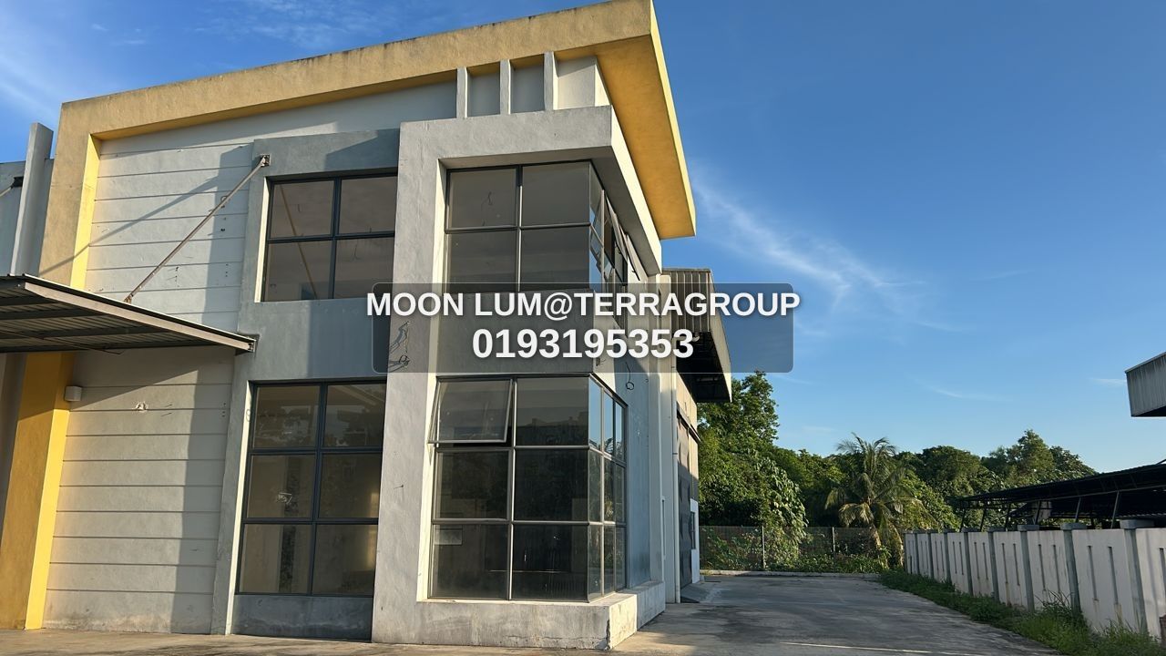 Lekas Industrial Park, Semenyih Jalan Besi