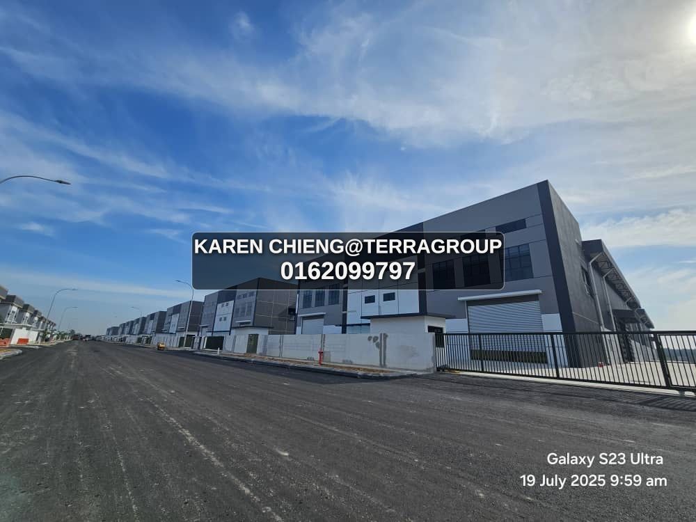 Jenjarom KIIP semi d factory BU 17ksft 400amp RENT thumbnail 5