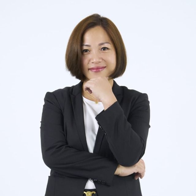 CAROLINE TEH