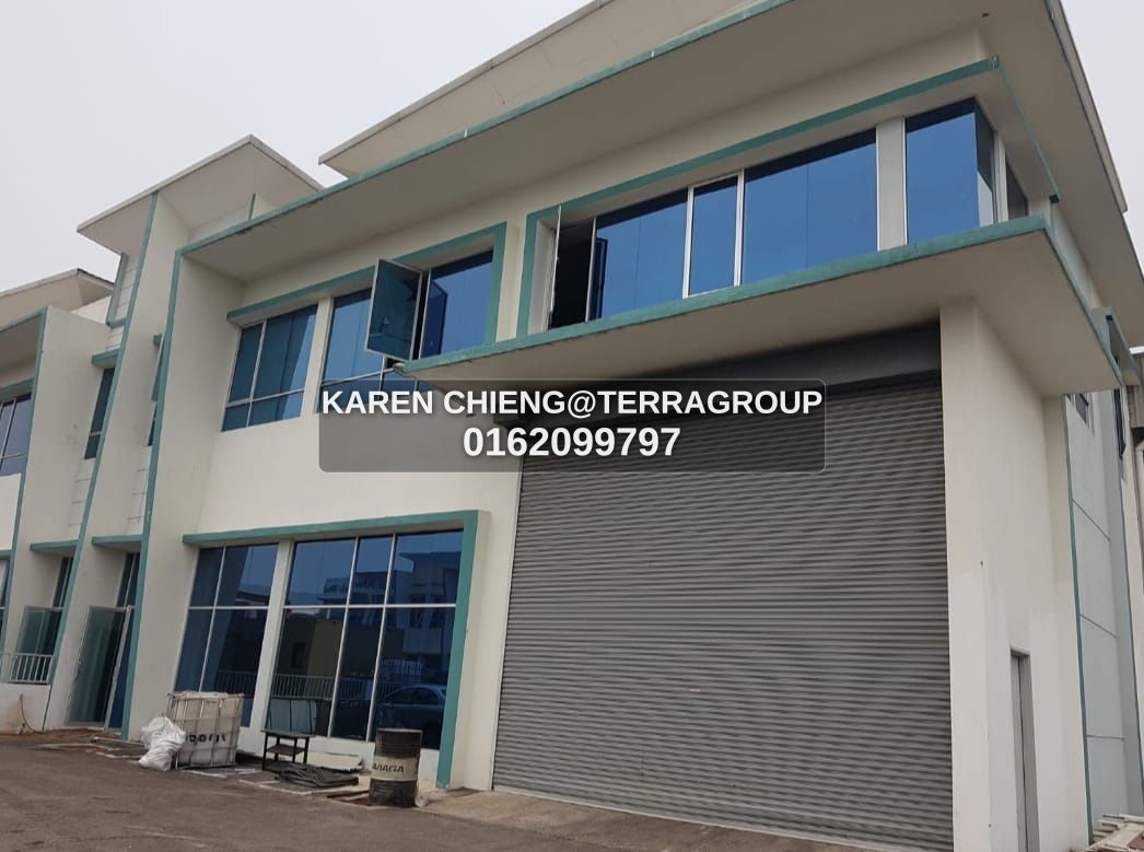 Klang near Kemuning Semi D Fatory bu 8232sft RENT