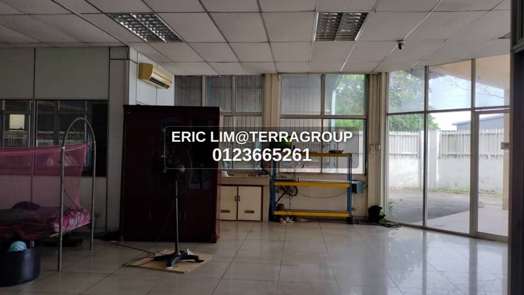 Pandamaran-Detached Factory LA:18700 BU:18467