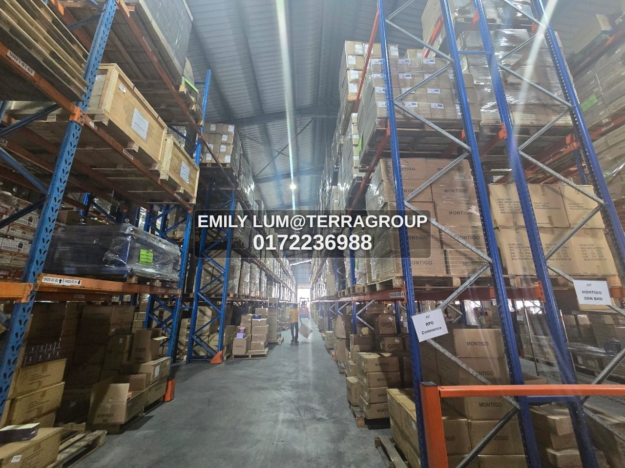 Detached Factory with CF for RENT in subang Jaya image 2