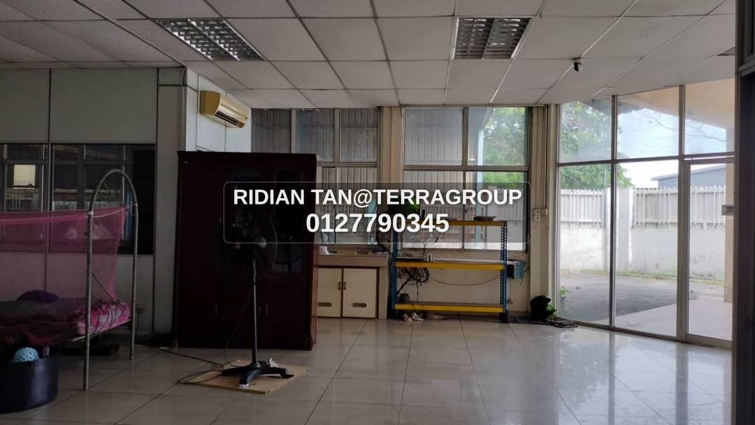 Pandamaran-Detached Factory LA:18700 BU:18467