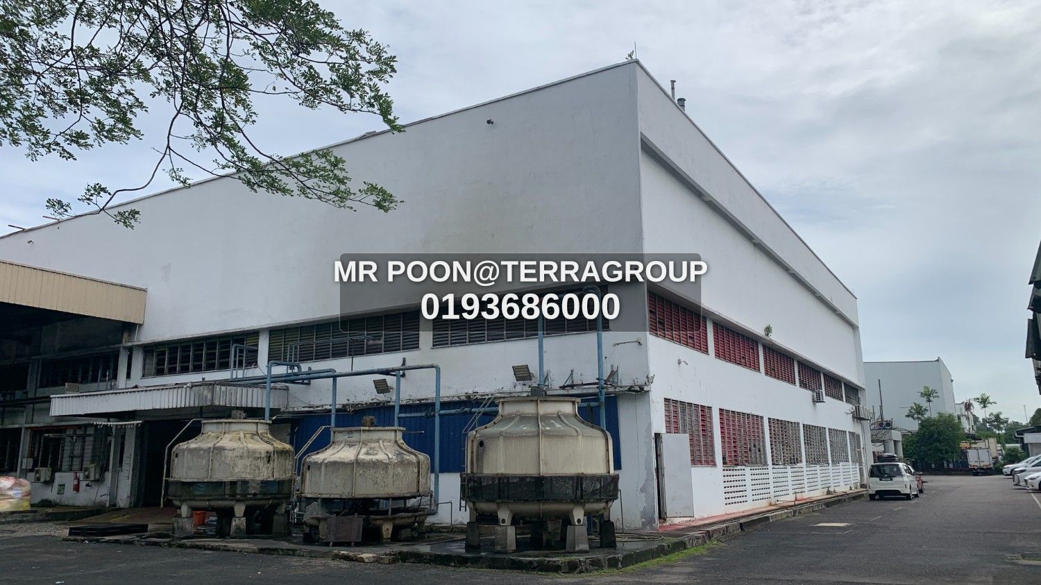 Facing main road Hicom Glenmarie factory thumbnail 4