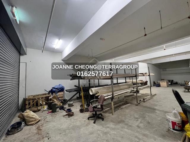 Corner Lot Link Factory for Sale in Balakong image 2