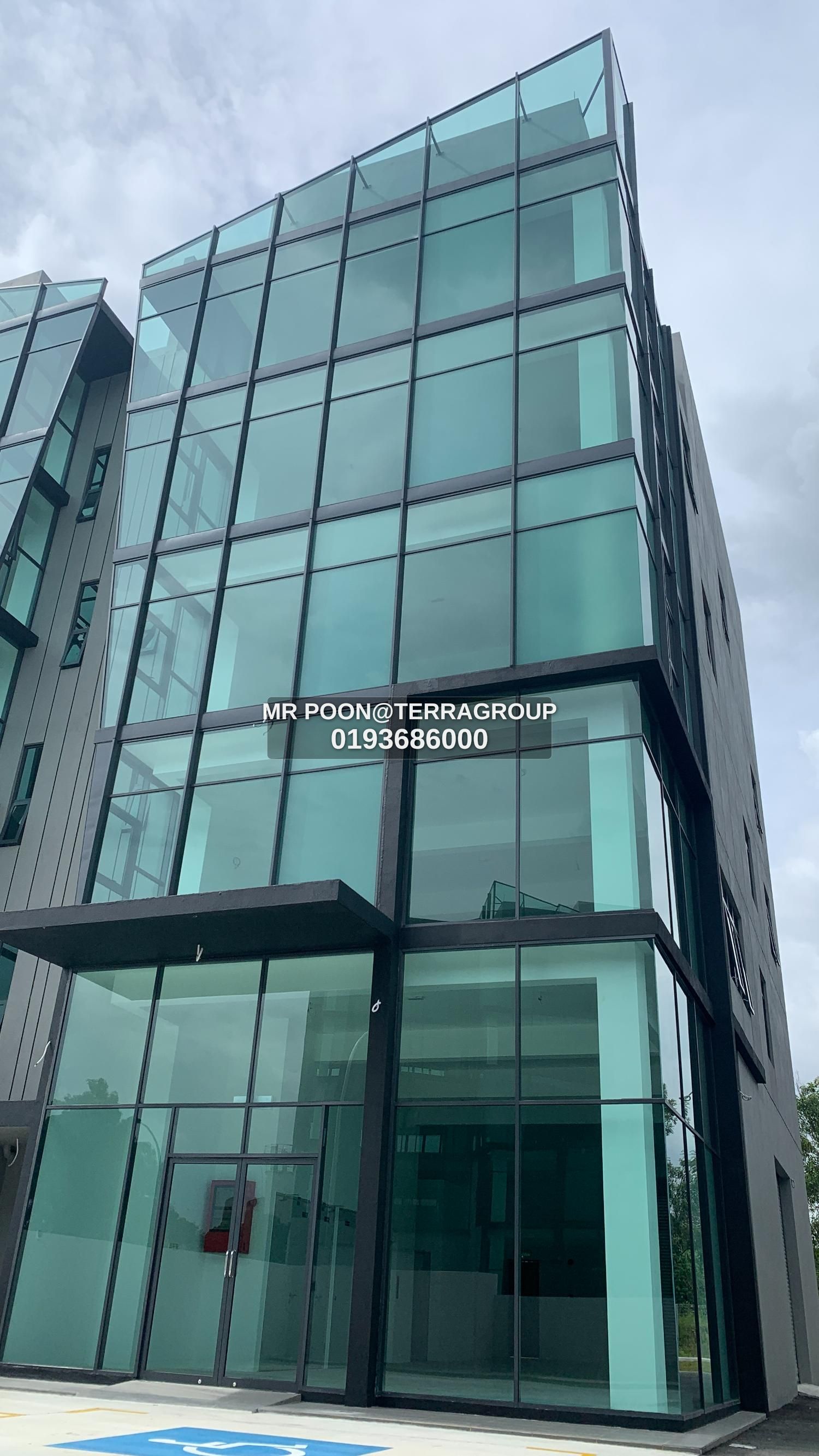 Shah Alam Glenmarie corner semi-d factory