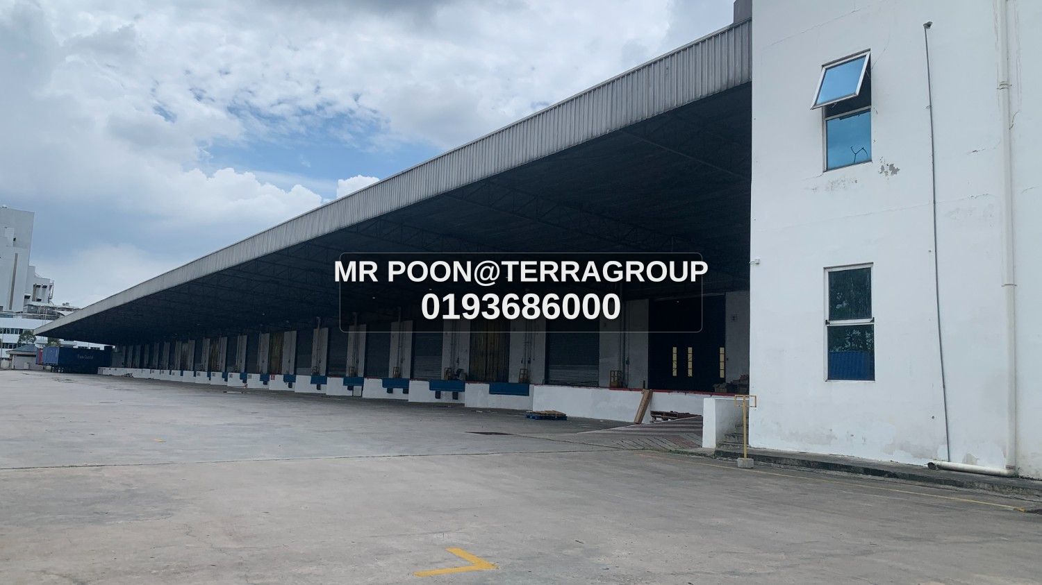 Shah Alam @ Bukit Jelutong warehouse with racking