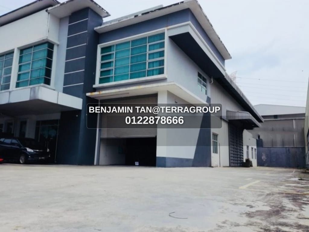 ð Semi D Factory for rent in Balakong