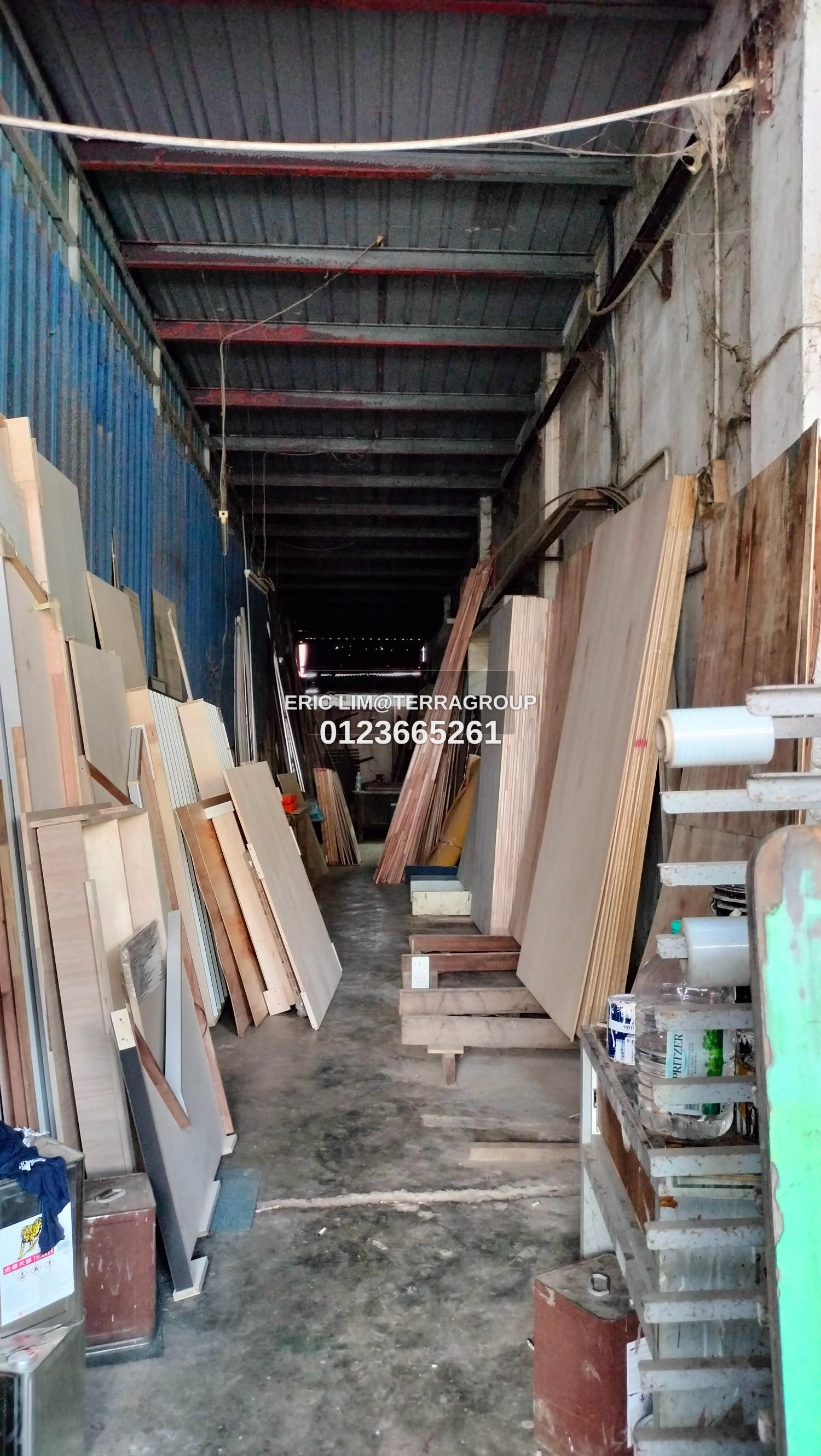 Pandamaran Klang-Semi D Factory LA:5171 BU:5600