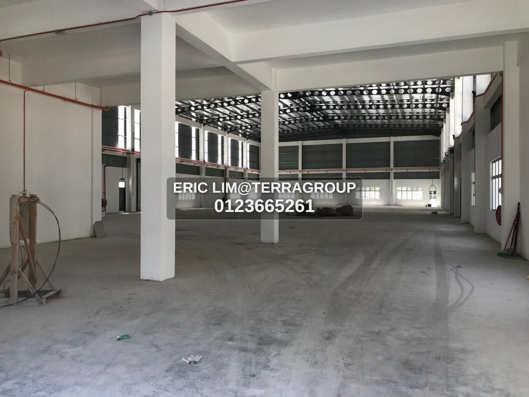 Pandamaran-Detached Factory LA:1 Acres BU:38400