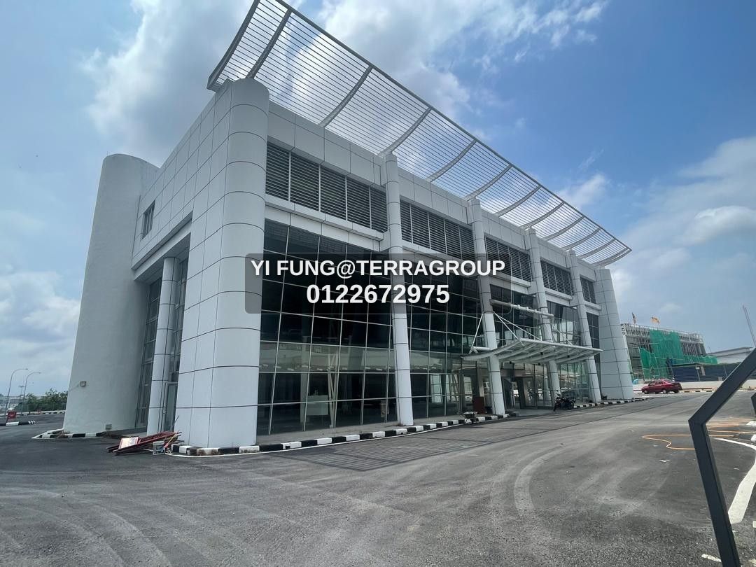 SHOWROOM FACING MAIN ROAD FOR RENT