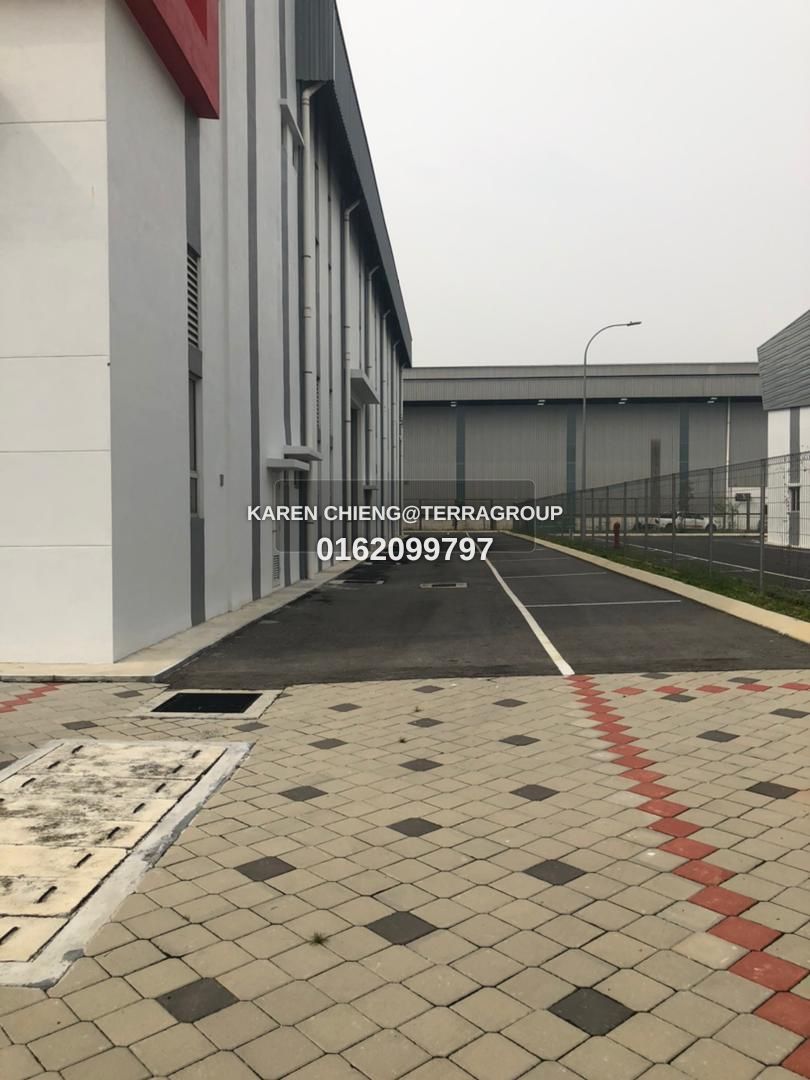 Meru Kapar 2.5 storey Welloyd BU 10ksft RENT image 3