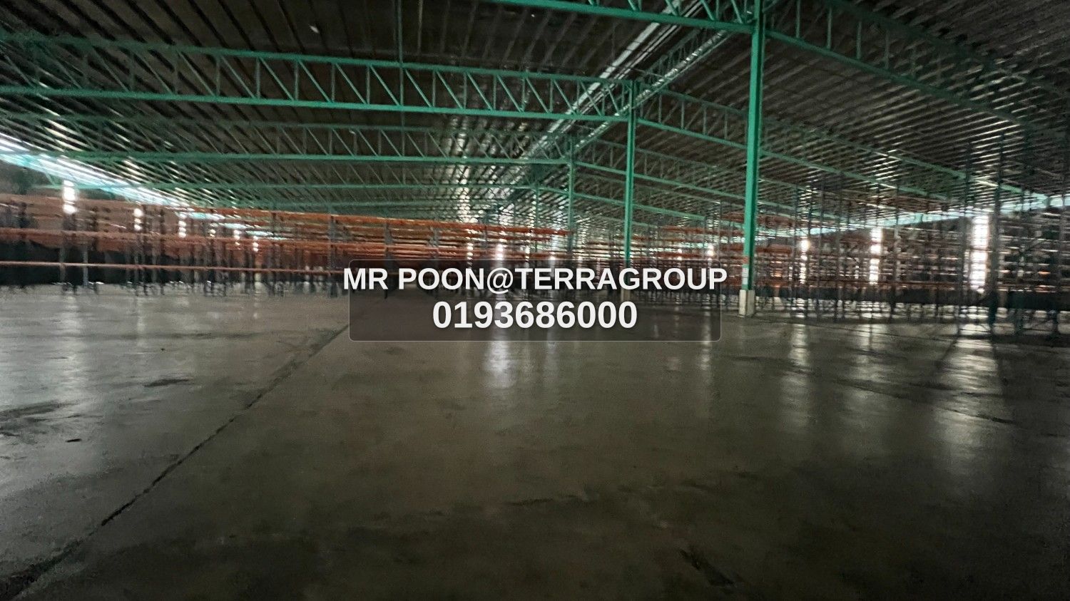 Shah alam @ Bukit Jelutong warehouse with racking thumbnail 5